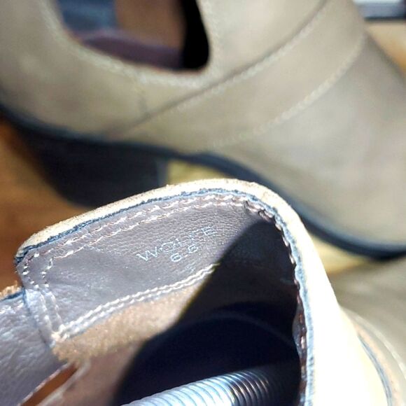 Steve Madden Women's Western Wolfe Boho Cut-Out Leather Taupe Ankle Booties 6.5 - Picture 7 of 9